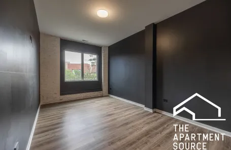 3 Bedroom Bronzeville Apartment
