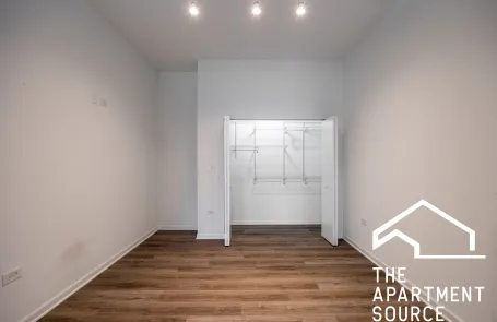 3 Bedroom Bronzeville Apartment