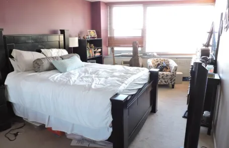 2 Bedroom Lakeview Condo