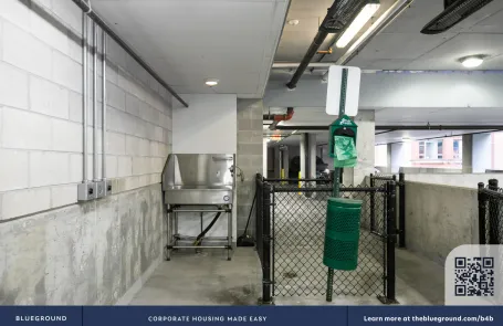 1 Bedroom West Loop Apartment