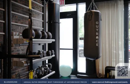 1 Bedroom West Loop Apartment