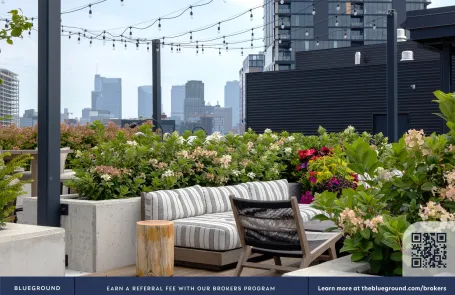 1 Bedroom West Loop Apartment