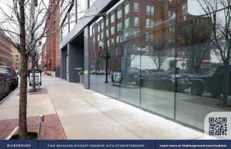 1 Bedroom West Loop Apartment