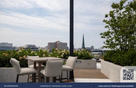 1 Bedroom West Loop Apartment