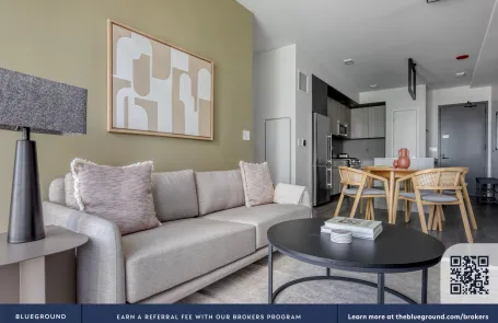 2 Bedroom South Loop Apartment