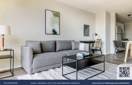 1 Bedroom West Loop Apartment