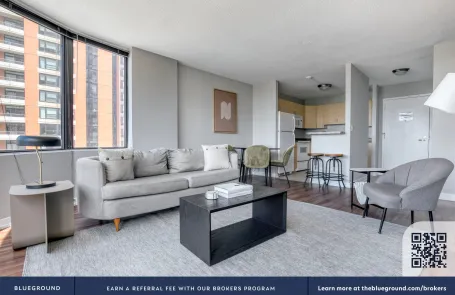 2 Bedroom South Loop Apartment