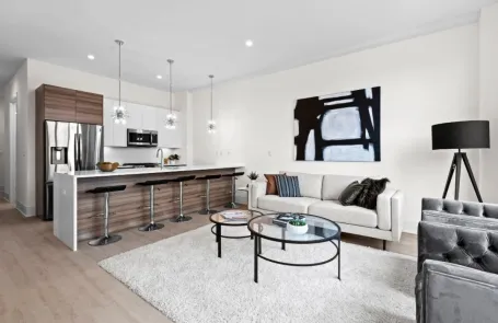 2 Bedroom Old Town Apartment