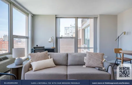 1 Bedroom Edgewater Apartment