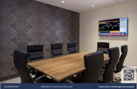 2 Bedroom South Loop Apartment