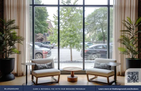 1 Bedroom West Loop Apartment