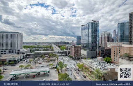 2 Bedroom South Loop Apartment