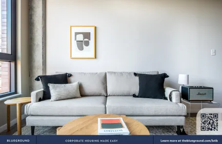 1 Bedroom West Loop Apartment
