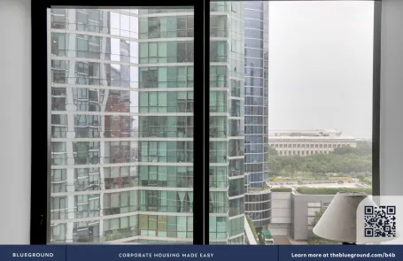 2 Bedroom South Loop Apartment