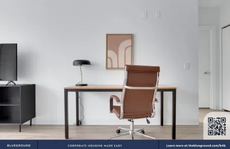 1 Bedroom West Loop Apartment