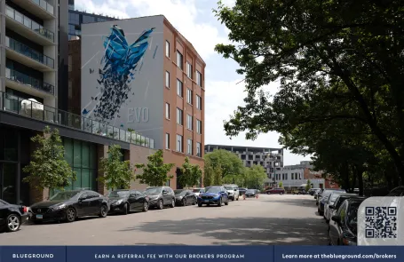 1 Bedroom West Loop Apartment