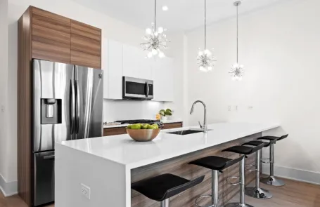 2 Bedroom Old Town Apartment