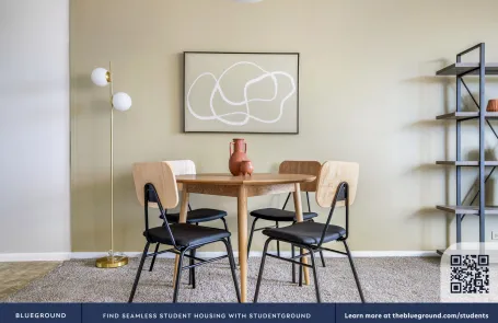 1 Bedroom Lakeview Apartment