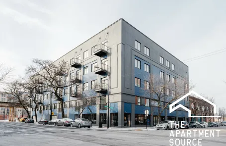 3 Bedroom Bronzeville Apartment