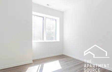 3 Bedroom Bronzeville Apartment