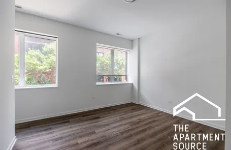 3 Bedroom Bronzeville Apartment