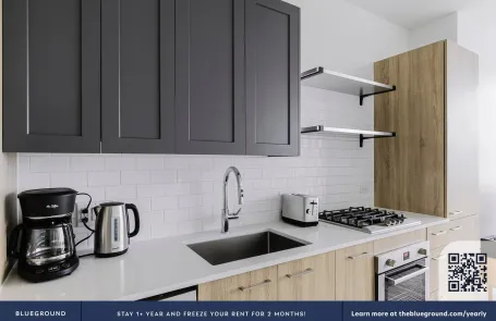 1 Bedroom West Loop Apartment
