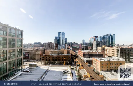 1 Bedroom West Loop Apartment