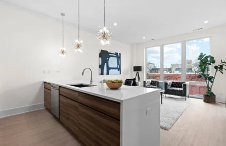 2 Bedroom Old Town Apartment