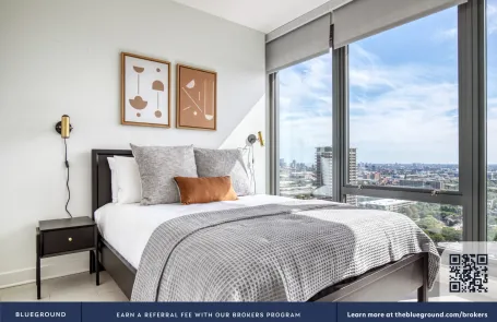 1 Bedroom West Loop Apartment
