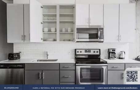 1 Bedroom Chicago Loop Apartment