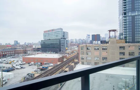 2 Bedroom West Loop Apartment