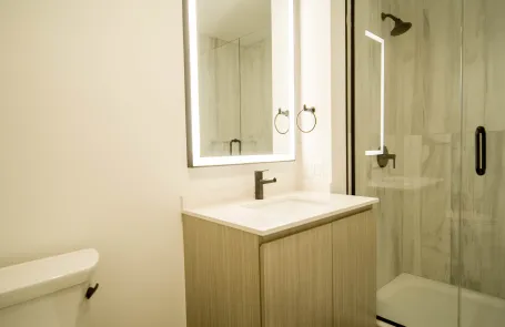 2 Bedroom West Loop Apartment