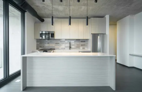 2 Bedroom West Loop Apartment