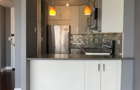 Studio Edgewater Condo