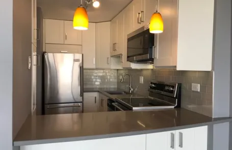 Studio Edgewater Condo