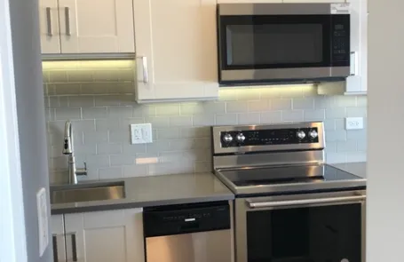 Studio Edgewater Condo