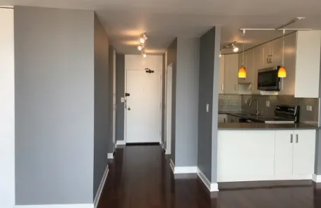 Studio Edgewater Condo
