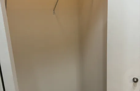 2 Bedroom West Loop Apartment