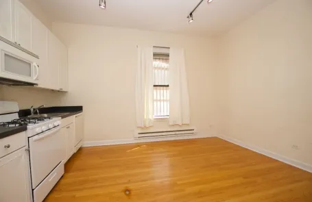 1 Bedroom Uptown Apartment