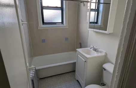 Studio Ravenswood Apartment