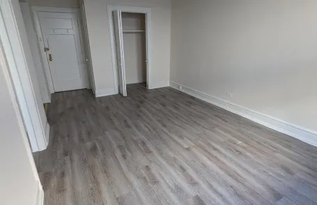 Studio Ravenswood Apartment