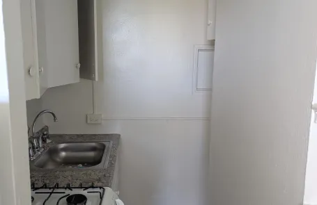 1 Bedroom Rogers Park Apartment