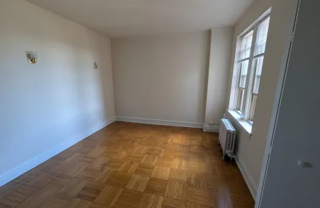 1 Bedroom Rogers Park Apartment