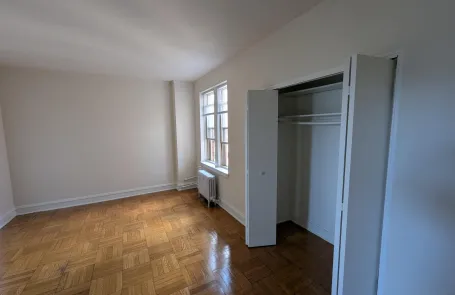 1 Bedroom Rogers Park Apartment