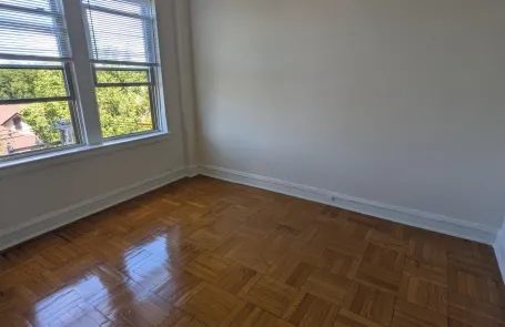 1 Bedroom Rogers Park Apartment