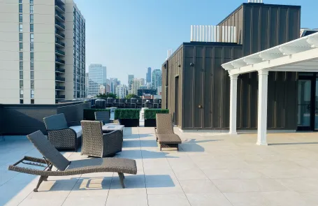 2 Bedroom Old Town Apartment