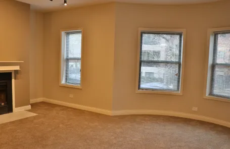 2 Bedroom Lakeview Apartment