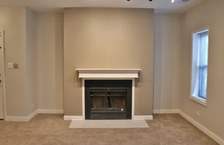 2 Bedroom Lakeview Apartment