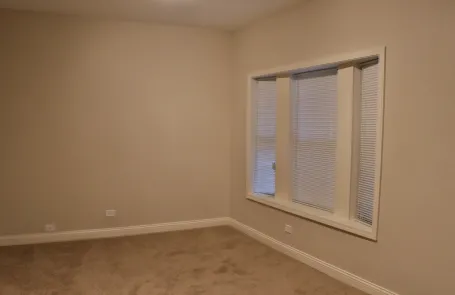 2 Bedroom Lakeview Apartment