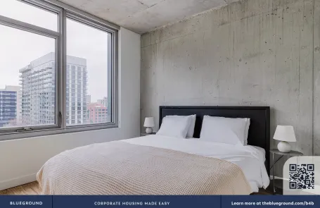 2 Bedroom West Loop Apartment